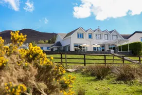 Luxury Vacation Home on the Ring of Kerry-Wild Atlantic Way with Mountain & Sea Views - 10 minute drive to Beach & Dooks Golf Course-5 minute walk to Glenbeigh village - Image 5