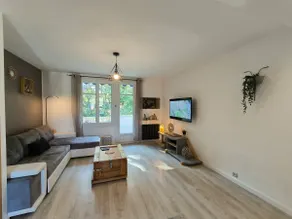 Spacious Apartment - Quiet - Free Parking - 4 people - Image 4