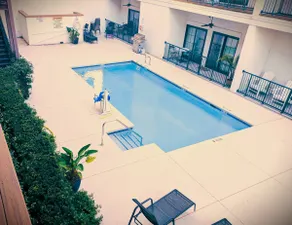 Pool | Parking | Beach | Food | Bars | Stores, etc - Image 4