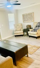 Cozy Cottage: Private Getaway - Image 3