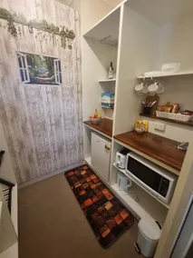 Studio 12 Private Accommodation (UMR) - Image 4