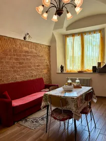 Appartamento accogliente e familiare con griglia | Vista sulla città | Ammette animali domestici - Image 2