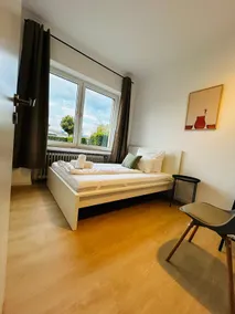 Haus Rasink I Monteure I Teams I 160m2 I 5 Z I Terrasse I P I 2 WC I Küche I Smart TV - Image 2