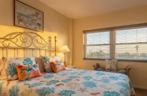 Spacious 3BR Beachfront Condo w/ Balcony & Parking - Image 2