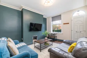 Spacious Two Bed House Headingley - Image 2