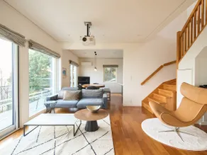 A villa with an ocean view of Awaji Island where you can feel the sea and the sun - Image 5