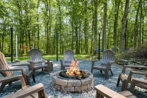 HotTub- 5BR 4Bath | Fire pit|Large Deck| POOL - Image 3