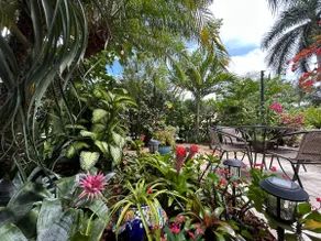 Sunseeker Retreat - Near Beach & Dinning - Image 4