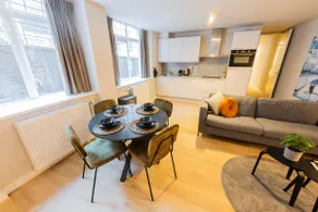 Modern Retreat 3BDR Apartment WS - 95 SQM - Image 2