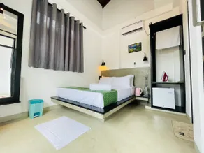 Privacy Villa with Beach Access - Swimming Pool - Image 2