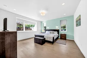 Private Luxury Home- 2Bed/2Bath with Garden+Patio - Image 3