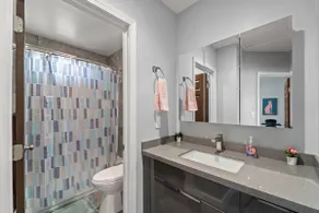 Rosemead 2BR | King Beds | Free Parking | nr DTLA - Image 5