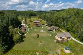 Saule | 2BR Lakefront Chalet, Gracefield - Image 3