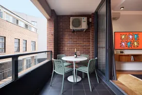 The Brass Flamingo Sydney CBD 1BR Curated Stay - Image 3