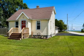 Charming Retreat by Lake Michigan! Jessie Street - Image 2