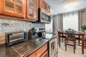 Beachside Retreat: 2BR Luxury Condo | King Bed - Image 2