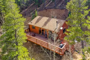 Hot Tub, Pets, Starlink, EV | Pike Pine Cabin - Image 4