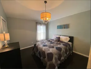 Entire 4 Bedroom 2 Bathroom Pool House - Image 5