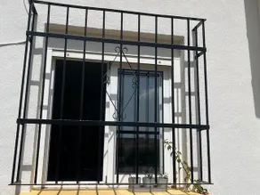 Beautiful renovated apartment -access to 4 pools - Image 4