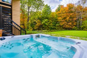 The Echo | 4Season Spa | Mont St-Anne | Golf & BBQ - Image 3