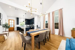 Pool l Luxury Farmhouse l Family Friendly SATX - Image 3