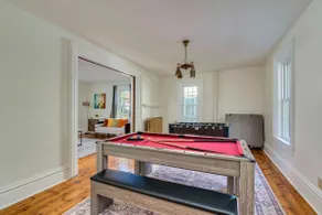 Huge Home with Game Room - Image 4