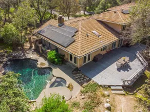 6125 Rose Ct. Granite Bay 95746 - Image 2