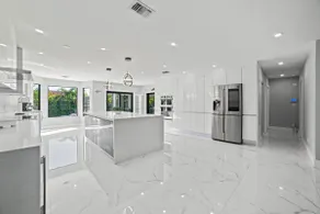 BellaMoon Oasis Miami - Image 5