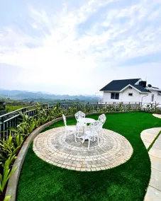 Heaven Dale - Entire Two Bedroom Villa - Image 3