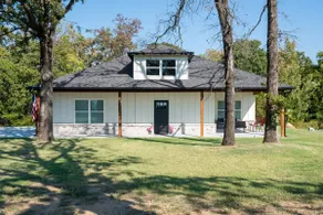 Newly Built Modern Getaway on Private Acreage! - Image 2