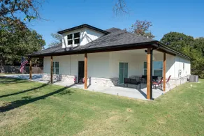 Newly Built Modern Getaway on Private Acreage! - Image 5