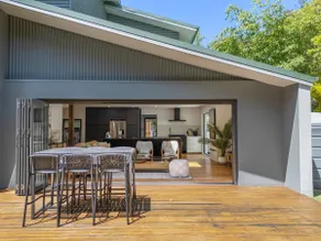 Suffolk Seaclusion - New to Airbnb - Pet Friendly - Image 2