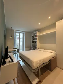 Studio apartment 100m from Porta Nuova station + Parking - Image 3