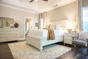 Eight11 Collective Upscale & Spacious Lake Spivey - Image 3