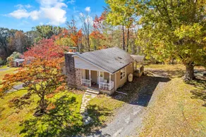 Pocono home with fireplace - Image 2