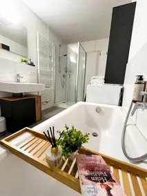 Wood & Deer Loft | Parking and Dog-Friendly - Image 3