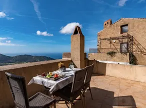 Charming House in Sant'Antonino - Image 2
