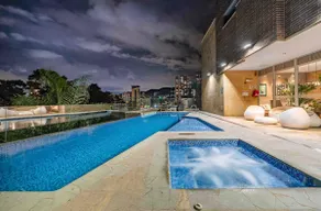 Luxury 26th Penthouse w/Stunning Private Tub Views - Image 3
