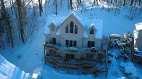 7-Bed Lake Retreat w/ Hot Tub & 5 mins to Wisp Ski - Image 3