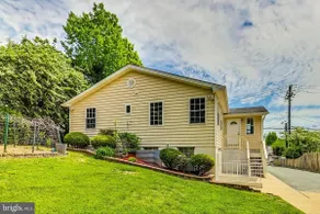 Amazing 4BR for groups | Metro walk | Play ground - Image 2