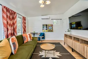 Spacious 5BDRM Oasis! Perfect for families/groups! - Image 4