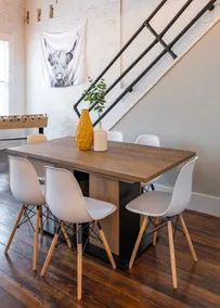 Sleeps 11 • Historic yet Modern • Walk to All - Image 4