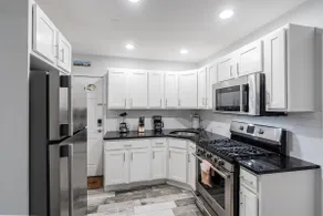 Charming 2Br, 1Ba - Walk 2 Beach + Outdoor Dining - Image 3
