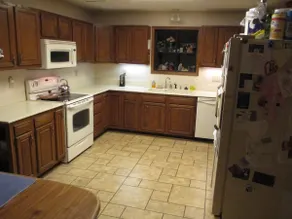 Grandma's big house, 4 bathrooms - Image 4