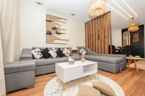 Luxury Flat Pyramids View - Image 4