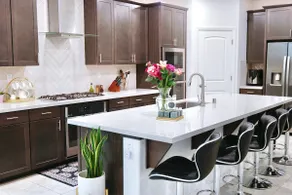 Luxury 5-Bed w/Gym, Office, Game Room & EV Charger - Image 3