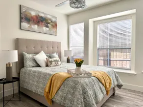 Huge 7BR Retreat Near Top Spots - Image 3