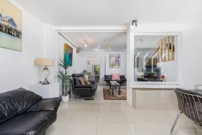 Charming Garden Guest Suite in Leafy Yarralumla - Image 5