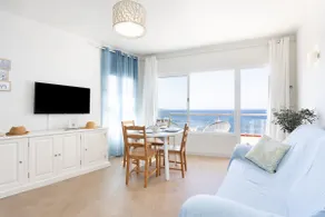 Home2Book Luminous Seaviews Apt Near The Ocean - Image 2