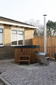 Wellness bungalow met sauna & hottub - Image 3